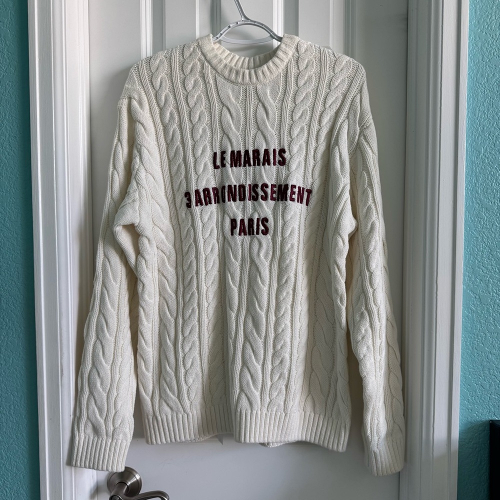 LE MARAIS 3 ARRONDISSEMENT PARIS Text Cable Knit Sweater - Picture 2 of 4